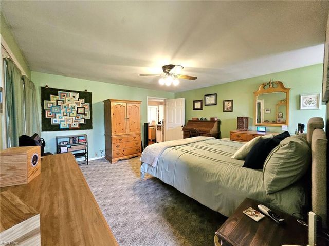 215 N 6th ST, Hampton, VA 23664