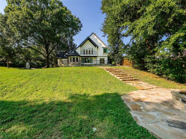 153 Meadowcreek Road, Coppell, TX 75019