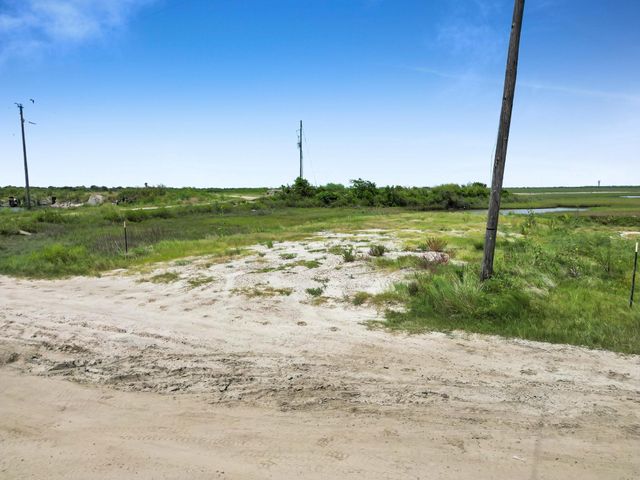 1434 Bahama Lane, Port Bolivar, TX 77650