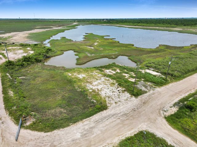 1434 Bahama Lane, Port Bolivar, TX 77650