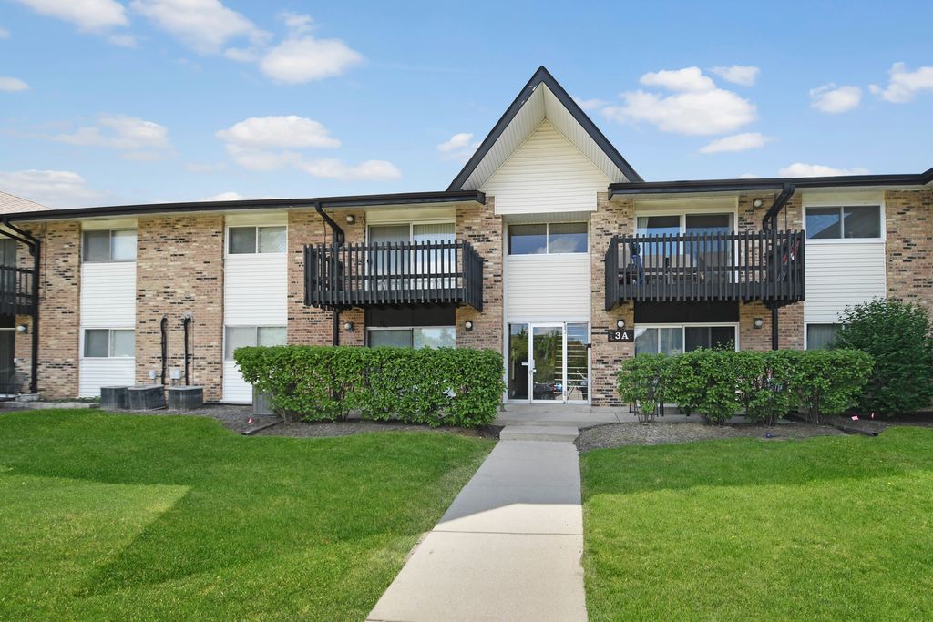 3A KINGERY QUARTER 103, Willowbrook, IL 60527