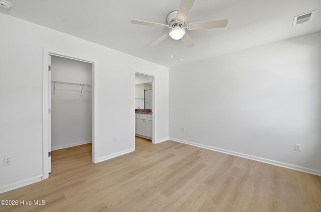 706 W Hayes Street, Burgaw, NC 28425