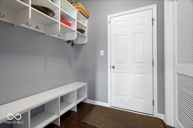 6873 W Cedarwood Circle, Mccordsville, IN 46055