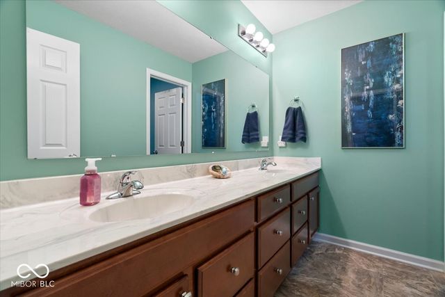 6873 W Cedarwood Circle, Mccordsville, IN 46055