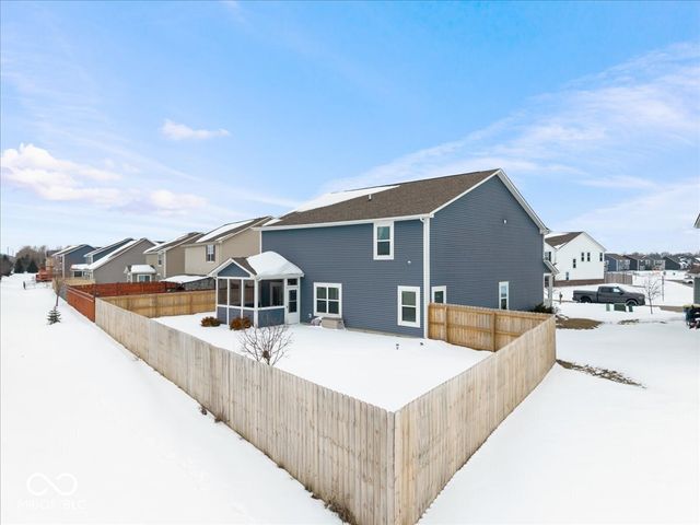 6873 W Cedarwood Circle, Mccordsville, IN 46055