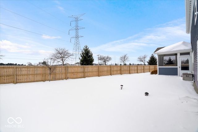 6873 W Cedarwood Circle, Mccordsville, IN 46055