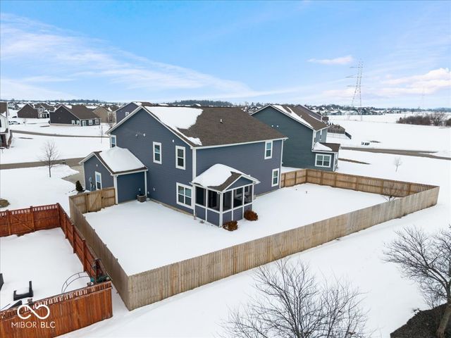 6873 W Cedarwood Circle, Mccordsville, IN 46055