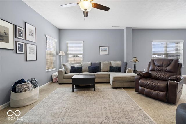 6873 W Cedarwood Circle, Mccordsville, IN 46055