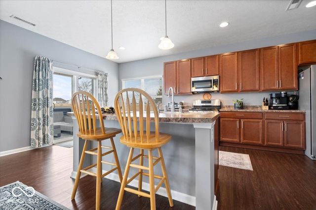 6873 W Cedarwood Circle, Mccordsville, IN 46055