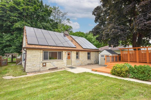 2728 N 90th STREET, Milwaukee, WI 53222