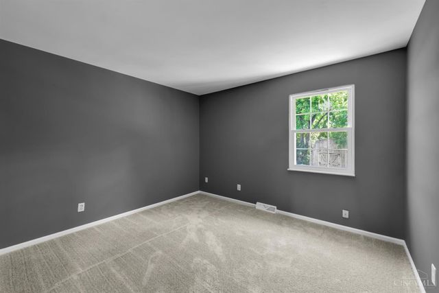 6826 Parkland Avenue, Cincinnati, OH 45233