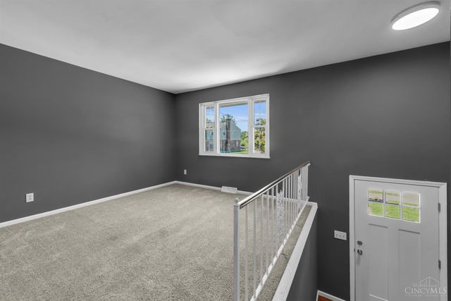 6826 Parkland Avenue, Cincinnati, OH 45233