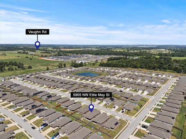 5905 NW Ettie May Street, Bentonville, AR 72713