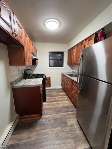 401 Us Highway 22 F, North Plainfield Boro, NJ 07060