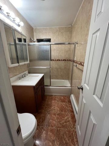 401 Us Highway 22 F, North Plainfield Boro, NJ 07060