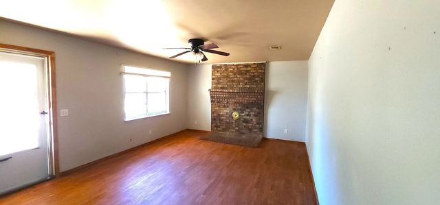 145 NE 11TH, Paris, TX 75460