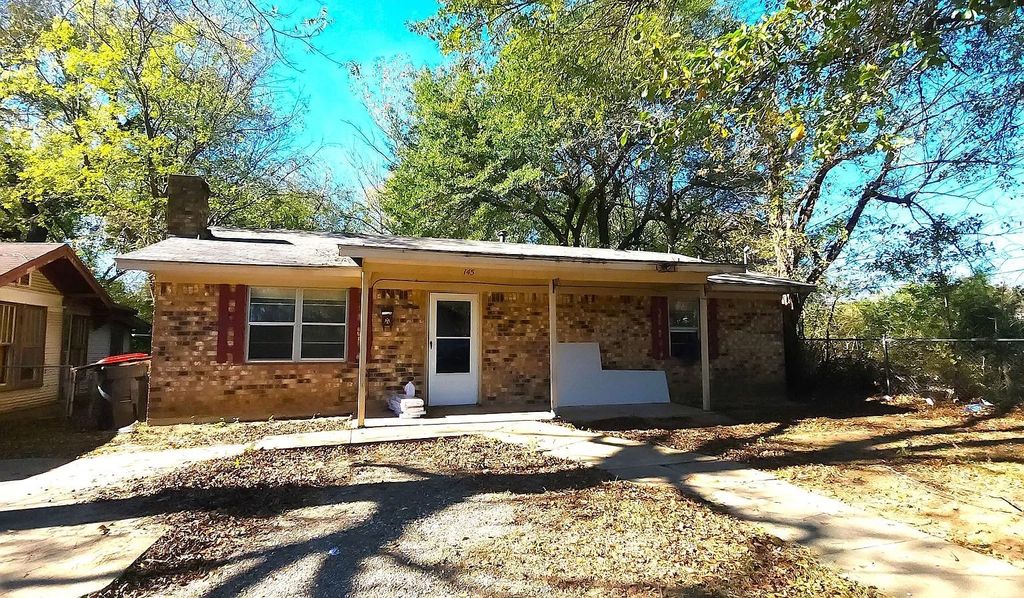 145 NE 11TH, Paris, TX 75460