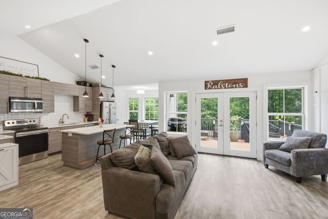556 Redbud Lane, Mount Airy, GA 30563