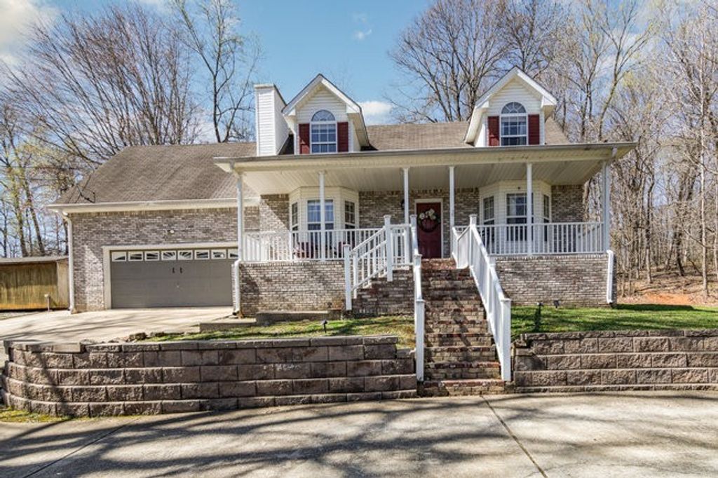 348 Clintwood Dr, Clarksville, TN 37042
