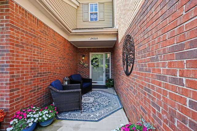 34604 Northrup Drive, Chesterfield Twp, MI 48047