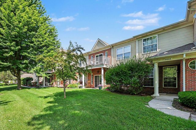 34604 Northrup Drive, Chesterfield Twp, MI 48047