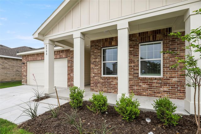 8308 Kimlewick Drive, Fort Worth, TX 76179