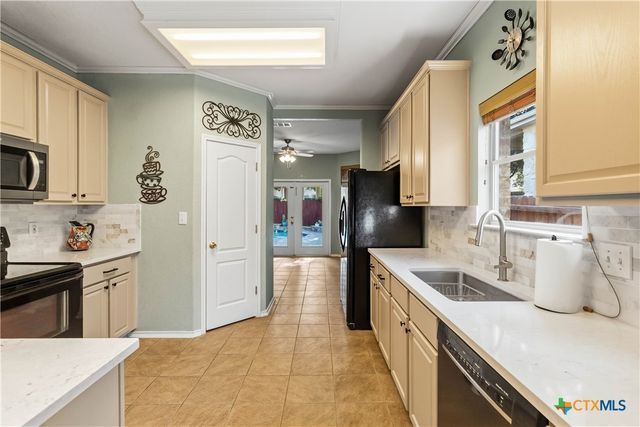 792 San Luis, New Braunfels, TX 78132