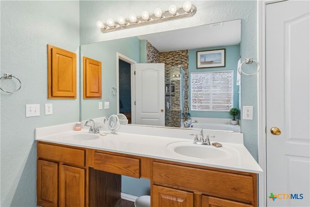 792 San Luis, New Braunfels, TX 78132