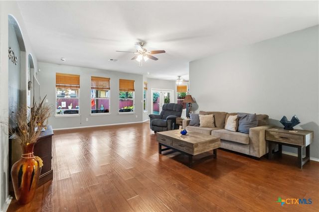 792 San Luis, New Braunfels, TX 78132