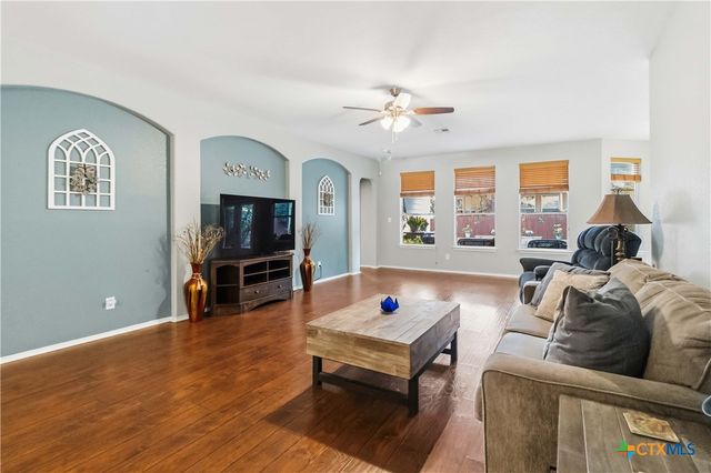 792 San Luis, New Braunfels, TX 78132