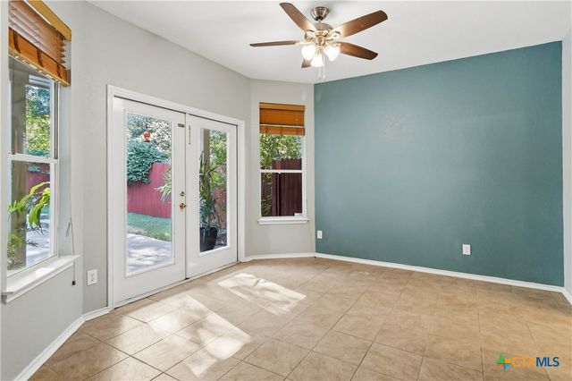 792 San Luis, New Braunfels, TX 78132