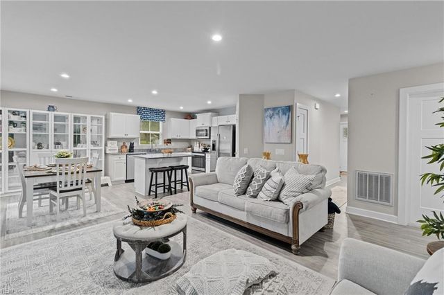 6887 Healy AVE, Gloucester, VA 23061