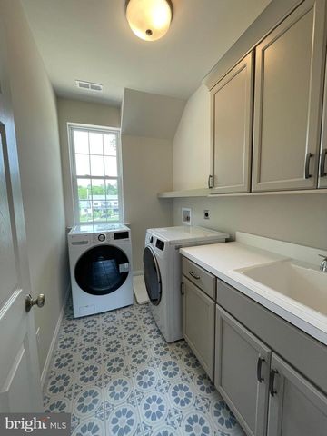 101 BURNT MILL CIR, Chadds Ford, PA 19317