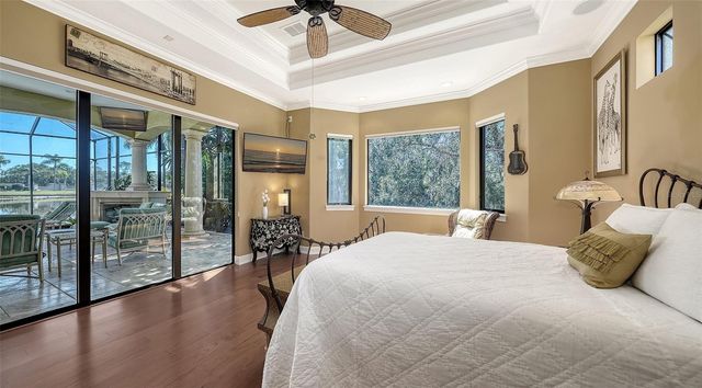 8864 ENCLAVE COURT, Sarasota, FL 34238