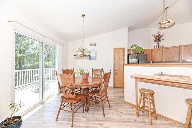 5625 Eagle Point DRIVE, Racine, WI 53406