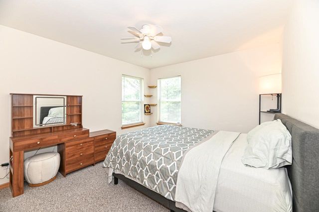 5625 Eagle Point DRIVE, Racine, WI 53406