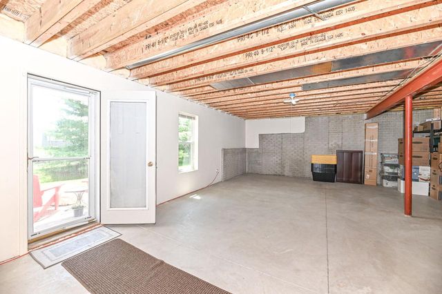 5625 Eagle Point DRIVE, Racine, WI 53406