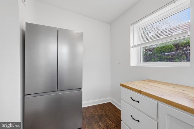 7121 GUYER AVE, Philadelphia, PA 19153