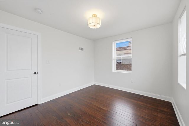 7121 GUYER AVE, Philadelphia, PA 19153