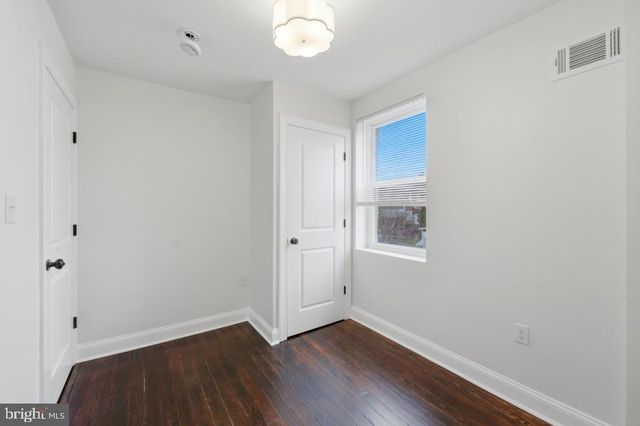 7121 GUYER AVE, Philadelphia, PA 19153