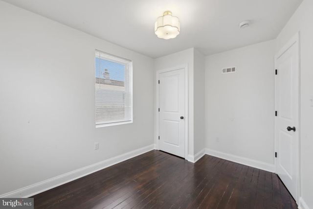 7121 GUYER AVE, Philadelphia, PA 19153