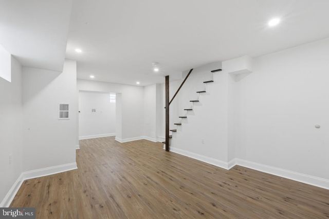 7121 GUYER AVE, Philadelphia, PA 19153