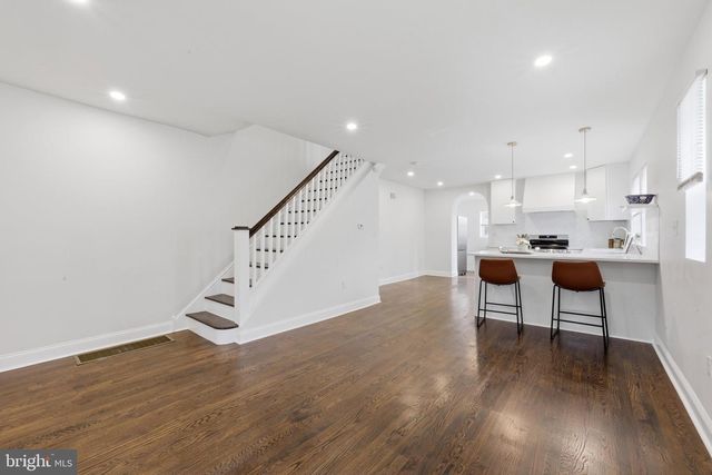 7121 GUYER AVE, Philadelphia, PA 19153