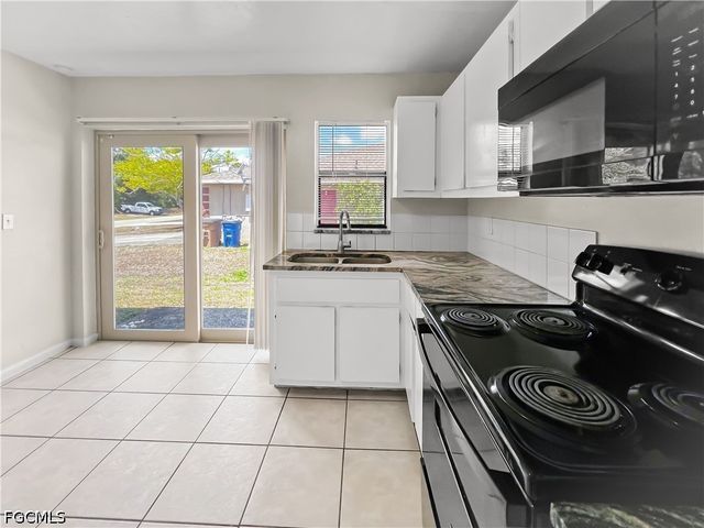 2704 Owen AVE, Lehigh Acres, FL 33973