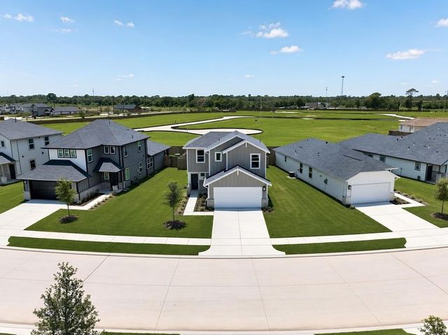 18015 Lasso Mills Drive, Hockley, TX 77447