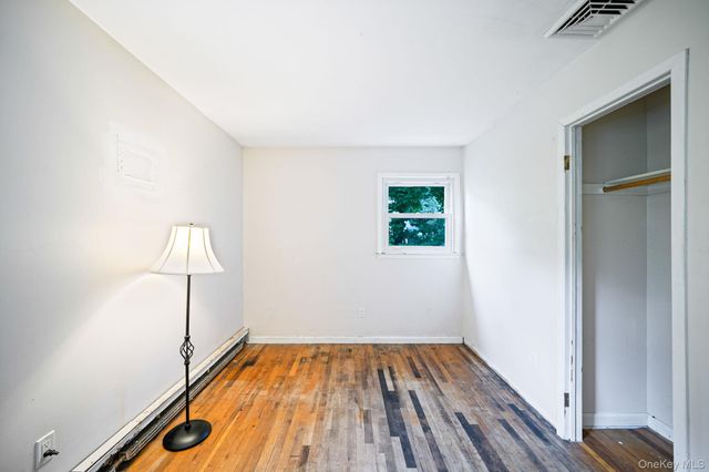 25 Rosedale Road, Sound Beach, NY 11789