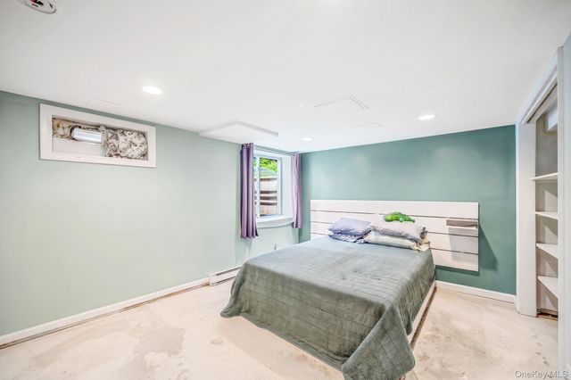 25 Rosedale Road, Sound Beach, NY 11789