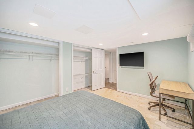 25 Rosedale Road, Sound Beach, NY 11789