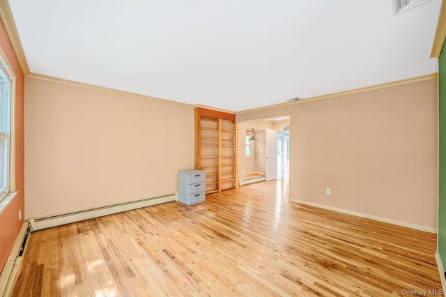 25 Rosedale Road, Sound Beach, NY 11789
