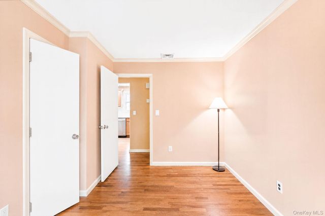 25 Rosedale Road, Sound Beach, NY 11789